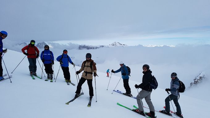 Mellem 2 skylag på Marmolada gletcheren marts 2018.